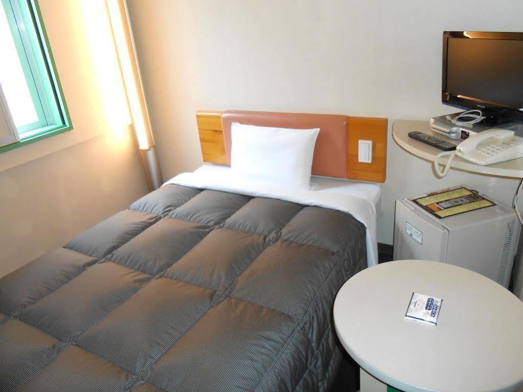 Washington R&B Hotel Umeda East Ōsaka Extérieur photo